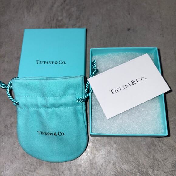 Tiffany & Co. Lucky Duck Charm Brand New Silver Retired RARE - Picture 5 of 7